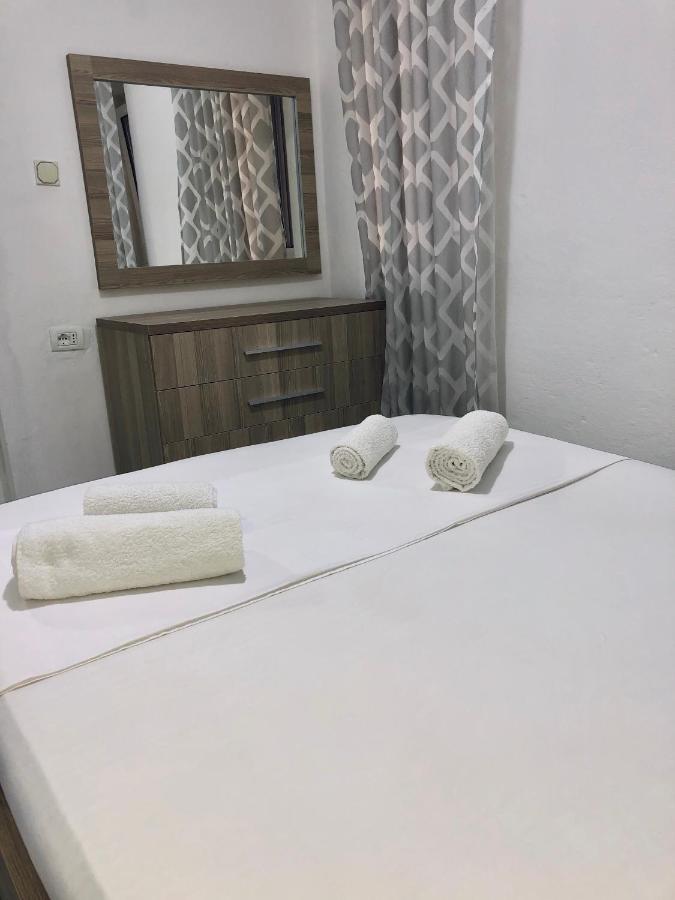 Sandri Apartment Himarë Exterior foto